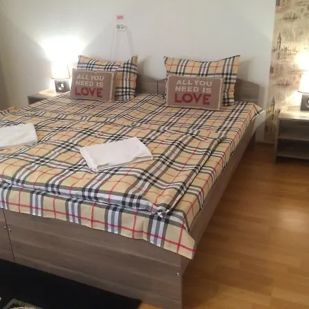 Casa Julius Pensión *