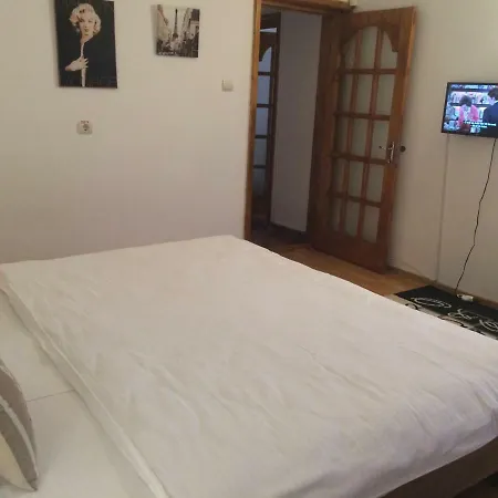 Casa Julius Pensión *